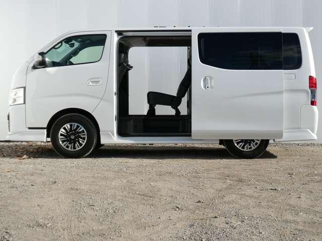 キャラバン 2.0 AUTECH ロングボディ エアロパッケージ・片側オートスライドドア(5枚目)