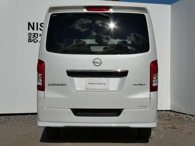 キャラバン 2.0 AUTECH ロングボディ エアロパッケージ・片側オートスライドドア(6枚目)
