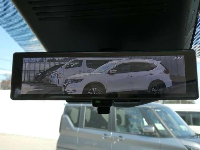 セレナ １．４　ｅ－ＰＯＷＥＲ　ＸＶ　チェアキャブ　リフタータイプ　電動式車いす固定装置・手すりパック（13枚目）