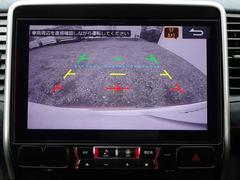 バックビューモニター付きで駐車の際も安心です。 5