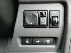 ��ư���ﳲ�ڸ��˥֥졼����������æ�ɻ߻ٱ祷���ƥࡢ������ɻ����֡��ҥ륹�����ȥ������ȤʤɤΥ����եƥ���ǽ�����¤��Ƥޤ��� 7