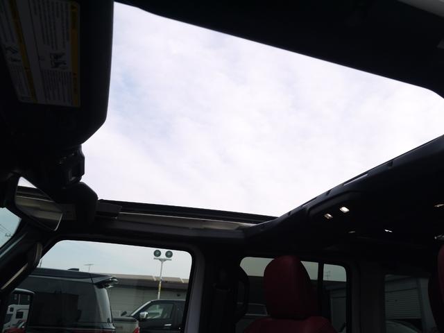 ジープ・ラングラーアンリミテッド ルビコン３９２　２０２４年最終モデル　スカイワンタッチパワートップ　ＷＡＲＮ電動ウインチ　純正可変マフラー　１２．３インチタッチスクリーンディスプレイ　３９２ロゴ入りナッパレザー　３５インチタイヤ　ガラスコーティング（12枚目）