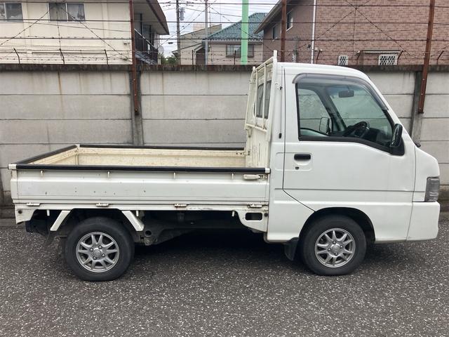 サンバートラック ＳＤＸ　４ＷＤ車　ナビ付き　マニュアル車　ＥＴＣ搭載車　最大積載量３５０キログラム　走行距離１２万キロ代（8枚目）