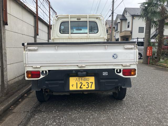 サンバートラック ＳＤＸ　４ＷＤ車　ナビ付き　マニュアル車　ＥＴＣ搭載車　最大積載量３５０キログラム　走行距離１２万キロ代（11枚目）