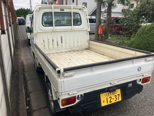 サンバートラック ＳＤＸ　４ＷＤ車　ナビ付き　マニュアル車　ＥＴＣ搭載車　最大積載量３５０キログラム　走行距離１２万キロ代（14枚目）