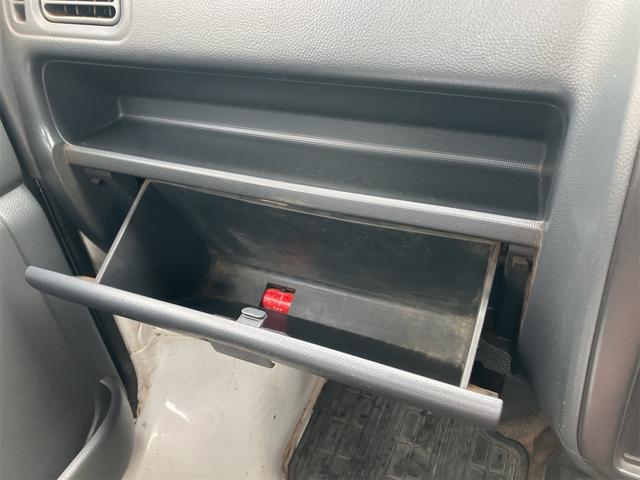 キャリイトラック 　４ＷＤ車　最大積載量３５０キログラム　走行距離５００００キロ代（27枚目）