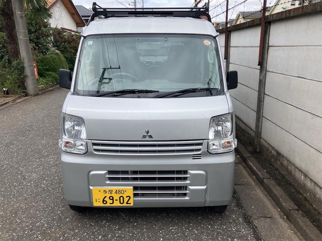 ミニキャブバン Ｇ　純正ナビ付き　Ｂｌｕｅｔｏｏｔｈ接続　ＴＶ付　ワンオーナー車　ＥＴＣ付き　ドライブレコーダー付き　エアコン　パワーステアリング　パワーウィンドウ（4枚目）