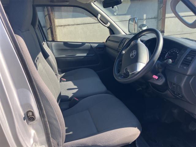 ハイエースバン DX ドライブレコーダー付き ETC付き ワンセグTVナビ付き バックカメラ 両側スライドドア キーレスエントリー 車検令和8年10月まで パワーステアリング パワーウィンドウ(16枚目)