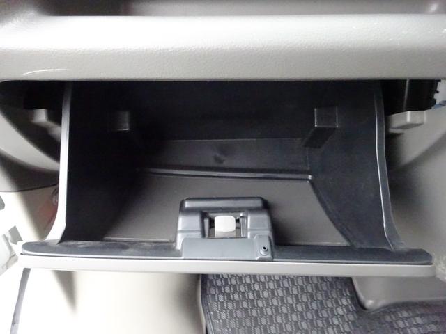 エブリイ PAリミテッド 4AT キーレス パワーウィンドウ 禁煙車 前後ドラレコ 夏冬タイヤ オートライト コーナーセンサー USB 衝突軽減ブレーキ 横滑り防止装置 車線逸脱センサー オーバーヘッドシェルフ PVガラス(28枚目)