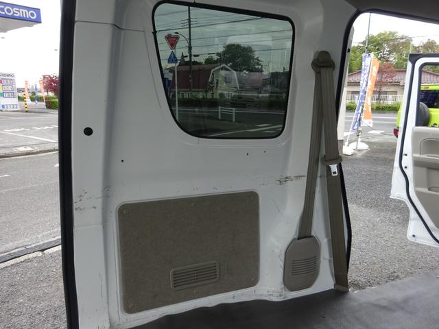 エブリイ PAリミテッド 4AT キーレス パワーウィンドウ 禁煙車 前後ドラレコ 夏冬タイヤ オートライト コーナーセンサー USB 衝突軽減ブレーキ 横滑り防止装置 車線逸脱センサー オーバーヘッドシェルフ PVガラス(42枚目)