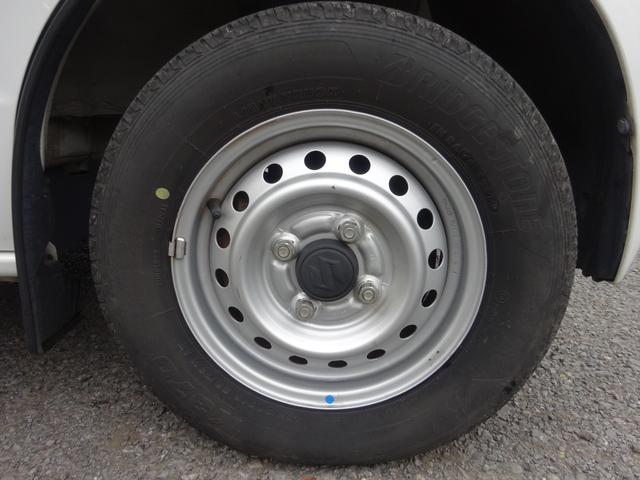 エブリイ PAリミテッド 4AT キーレス パワーウィンドウ 禁煙車 前後ドラレコ 夏冬タイヤ オートライト コーナーセンサー USB 衝突軽減ブレーキ 横滑り防止装置 車線逸脱センサー オーバーヘッドシェルフ PVガラス(54枚目)