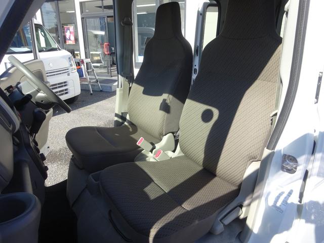 エブリイ PC 4AT キーレス ナビ 前後ドラレコ 禁煙車 パワーウィンドウ CD Bluetooth USB スペアキー オーバーヘッドシェルフ サイドバイザー(17枚目)