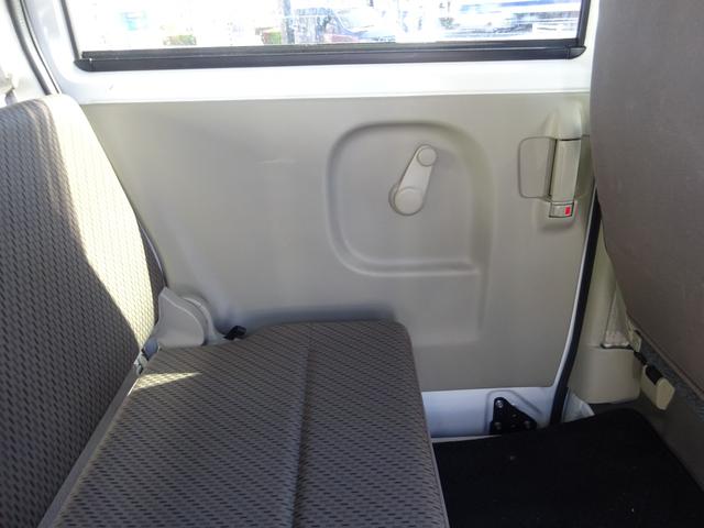 エブリイ PC 4AT キーレス ナビ 前後ドラレコ 禁煙車 パワーウィンドウ CD Bluetooth USB スペアキー オーバーヘッドシェルフ サイドバイザー(46枚目)