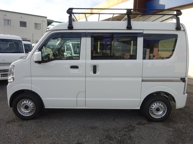 エブリイ ＰＣリミテッド　４ＡＴ　ナビ　キーレス　電動ミラー　パワーウィンドウ　コーナーセンサー　ＥＴＣ　禁煙車　オートライト　Ｂｌｕｅｔｏｏｔｈ　衝突軽減ブレーキ　横滑り防止装置　車線逸脱センサー　キャリア　ＰＶガラス（8枚目）