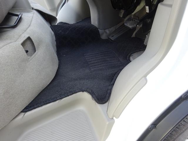 エブリイ ＰＣリミテッド　４ＡＴ　ナビ　キーレス　電動ミラー　パワーウィンドウ　コーナーセンサー　ＥＴＣ　禁煙車　オートライト　Ｂｌｕｅｔｏｏｔｈ　衝突軽減ブレーキ　横滑り防止装置　車線逸脱センサー　キャリア　ＰＶガラス（34枚目）