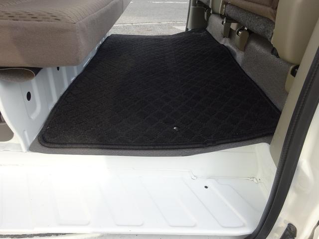 エブリイ ＰＣリミテッド　４ＡＴ　ナビ　キーレス　電動ミラー　パワーウィンドウ　コーナーセンサー　ＥＴＣ　禁煙車　オートライト　Ｂｌｕｅｔｏｏｔｈ　衝突軽減ブレーキ　横滑り防止装置　車線逸脱センサー　キャリア　ＰＶガラス（35枚目）