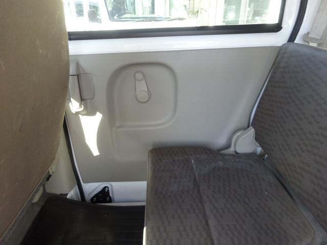 エブリイ ＰＡリミテッド　２ｎｄ発進　キーレス　ＳＤナビ　ＥＴＣ　Ｂｌｕｅｔｏｏｔｈ　フルセグＴＶ　ＣＤ　ＤＶＤ　オーバーヘッドシェルフ　プライバシーガラス　サイドバイザー　取扱説明書（42枚目）