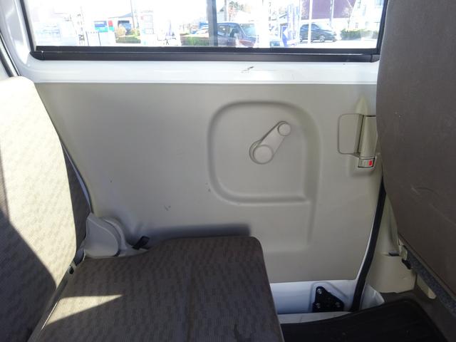 エブリイ ＰＡリミテッド　２ｎｄ発進　キーレス　ＳＤナビ　ＥＴＣ　Ｂｌｕｅｔｏｏｔｈ　フルセグＴＶ　ＣＤ　ＤＶＤ　オーバーヘッドシェルフ　プライバシーガラス　サイドバイザー　取扱説明書（44枚目）