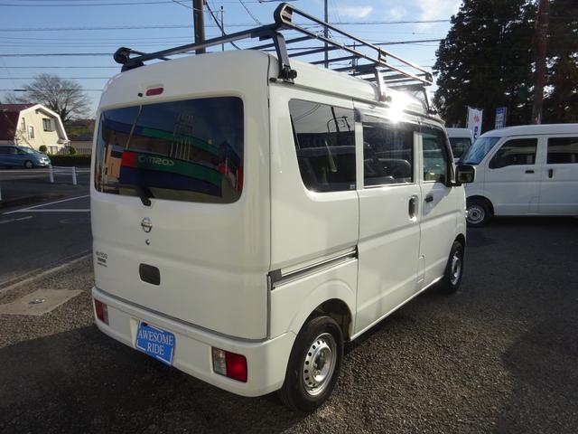 ＮＶ１００クリッパーバン ＤＸ　ＧＬセーフティパッケージ　４ＡＴ　ナビ　キーレス　ＥＴＣ　パワーウィンドウ　バックカメラ　禁煙車　電動ミラー　オートライト　禁煙車　衝突軽減ブレーキ　Ｂｌｕｅｔｏｏｔｈ　スペアキー　車線逸脱センサー　取扱説明書　保証書　記録簿（11枚目）