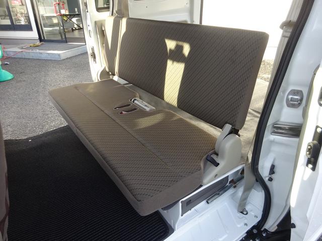 ＮＶ１００クリッパーバン ＤＸ　ＧＬセーフティパッケージ　４ＡＴ　ナビ　キーレス　ＥＴＣ　パワーウィンドウ　バックカメラ　禁煙車　電動ミラー　オートライト　禁煙車　衝突軽減ブレーキ　Ｂｌｕｅｔｏｏｔｈ　スペアキー　車線逸脱センサー　取扱説明書　保証書　記録簿（18枚目）