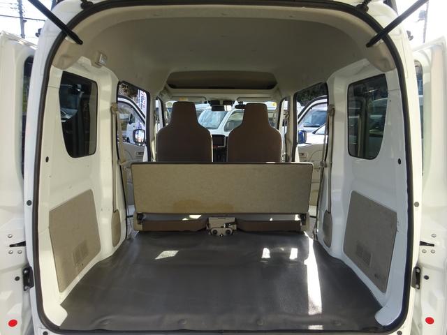 ＮＶ１００クリッパーバン ＤＸ　ＧＬセーフティパッケージ　４ＡＴ　ナビ　キーレス　ＥＴＣ　パワーウィンドウ　バックカメラ　禁煙車　電動ミラー　オートライト　禁煙車　衝突軽減ブレーキ　Ｂｌｕｅｔｏｏｔｈ　スペアキー　車線逸脱センサー　取扱説明書　保証書　記録簿（19枚目）