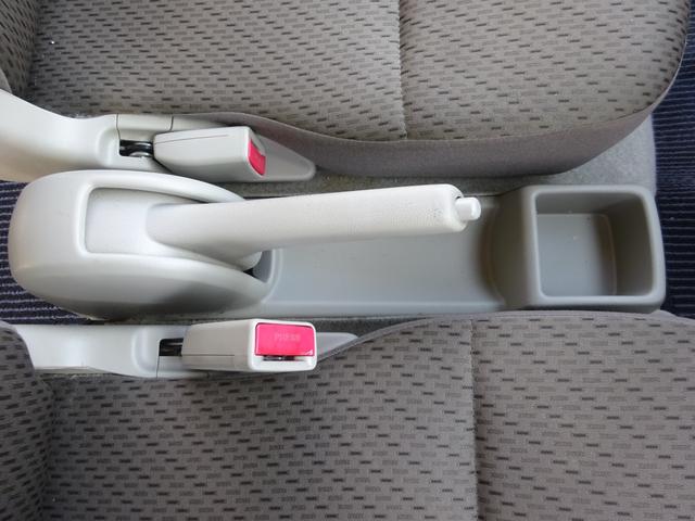 ＮＶ１００クリッパーバン ＤＸ　ＧＬセーフティパッケージ　４ＡＴ　ナビ　キーレス　ＥＴＣ　パワーウィンドウ　バックカメラ　禁煙車　電動ミラー　オートライト　禁煙車　衝突軽減ブレーキ　Ｂｌｕｅｔｏｏｔｈ　スペアキー　車線逸脱センサー　取扱説明書　保証書　記録簿（32枚目）