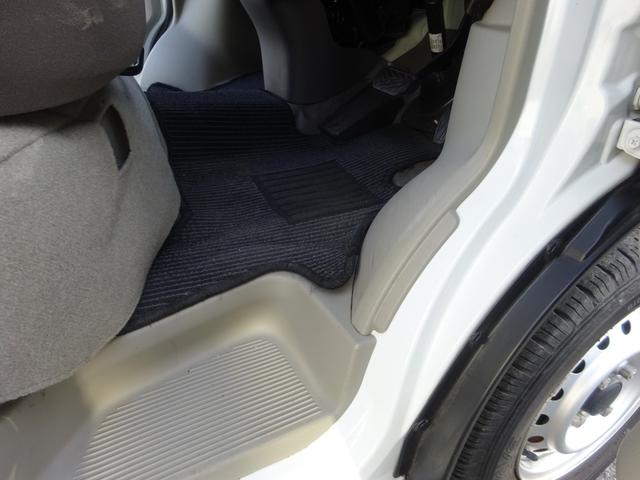 ＮＶ１００クリッパーバン ＤＸ　ＧＬセーフティパッケージ　４ＡＴ　ナビ　キーレス　ＥＴＣ　パワーウィンドウ　バックカメラ　禁煙車　電動ミラー　オートライト　禁煙車　衝突軽減ブレーキ　Ｂｌｕｅｔｏｏｔｈ　スペアキー　車線逸脱センサー　取扱説明書　保証書　記録簿（34枚目）