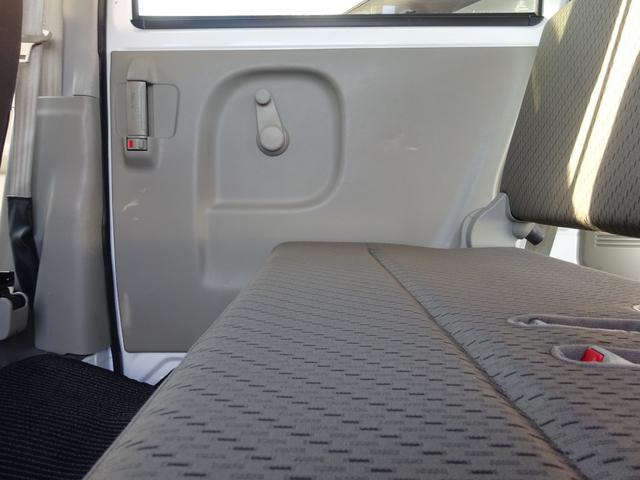 ＮＶ１００クリッパーバン ＤＸ　ＧＬセーフティパッケージ　４ＡＴ　ナビ　キーレス　ＥＴＣ　パワーウィンドウ　バックカメラ　禁煙車　電動ミラー　オートライト　禁煙車　衝突軽減ブレーキ　Ｂｌｕｅｔｏｏｔｈ　スペアキー　車線逸脱センサー　取扱説明書　保証書　記録簿（45枚目）