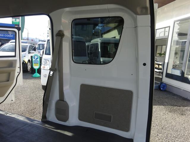 NV100クリッパーバン DX セーフティパッケージ 2nd発進 純正ナビ フルセグTV 禁煙車 キーレス バックカメラ コーナーセンサー オートライト Bluetooth 衝突軽減ブレーキ 車線逸脱センサー CD オーバーヘッドシェルフ 取扱説明書(41枚目)