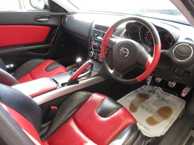 ＲＸ－８ タイプＳ　ワンオーナー　記録簿完備　修復歴無し　禁煙車　アドバンストキーＢＯＳＥサウンド　コンビレザーパワーシート　タイプＳ専用高出力エンジン＆サスペンション　１８インチアルミホイール　６速マニュアル（9枚目）