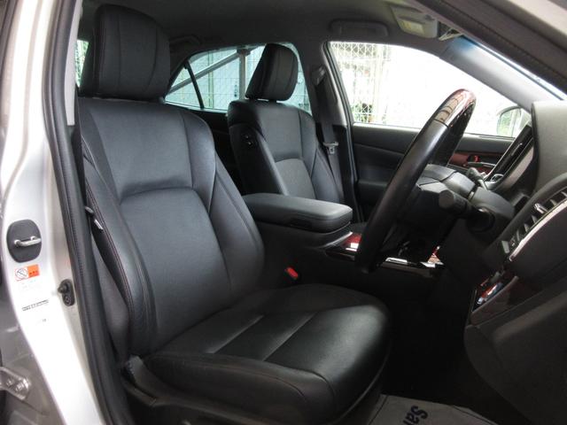 クラウンマジェスタ Fバージョン 最終型 セーフティセンス 黒革 メーカーOPナビTV 禁煙 フルセグ ミュージックサーバ ドライブレコーダー CD DVD再生 ミュージックプレイヤー接続可 バックカメラ パワーシート シートヒーター(20枚目)