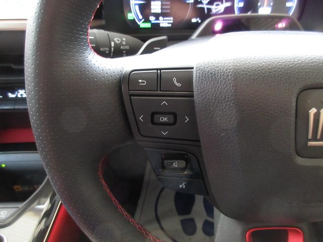 クラウンスポーツ RS E-Four 4WD モデリスタエアロ ガラスルーフ 黒革 PHEV フロントカメラ サイドカメラ バックカメラ 全周囲カメラ ミュージックプレイヤー接続可 革シート シートヒーター シートエアコン(19枚目)