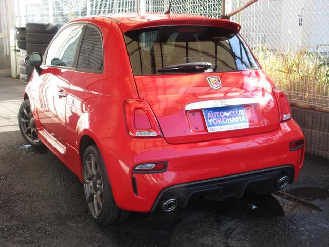 アバルト５９５ 　後期　５速ＭＴ　フルセグナビ　ドライブレコーダー　ミュージックサーバ　ＣＤ　ＤＶＤ再生　ミュージックプレイヤー接続可　ＨＩＤライト　ターボ　クリアランスソナー　禁煙車　ＡＷ　キーレスエントリー（6枚目）