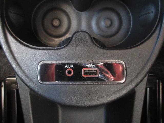 アバルト５９５ 　後期　５速ＭＴ　フルセグナビ　ドライブレコーダー　ミュージックサーバ　ＣＤ　ＤＶＤ再生　ミュージックプレイヤー接続可　ＨＩＤライト　ターボ　クリアランスソナー　禁煙車　ＡＷ　キーレスエントリー（18枚目）