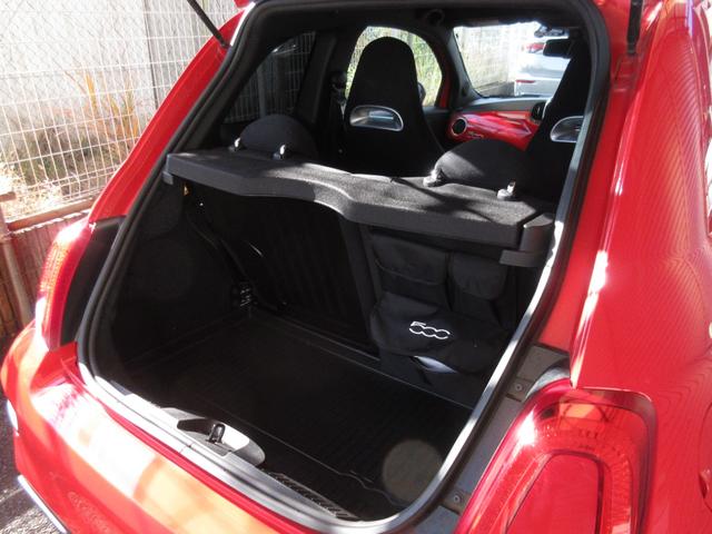 アバルト５９５ 　後期　５速ＭＴ　フルセグナビ　ドライブレコーダー　ミュージックサーバ　ＣＤ　ＤＶＤ再生　ミュージックプレイヤー接続可　ＨＩＤライト　ターボ　クリアランスソナー　禁煙車　ＡＷ　キーレスエントリー（27枚目）