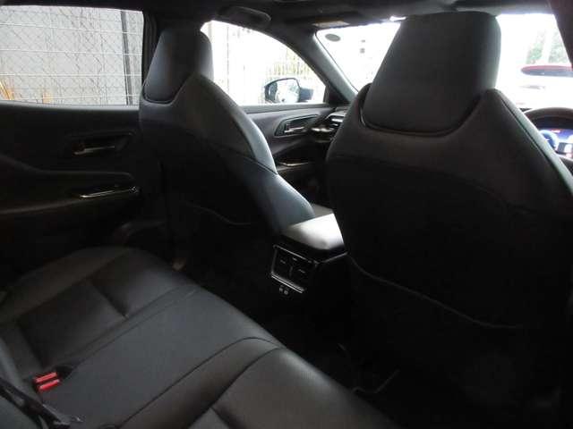 クラウンスポーツ ＲＳ　ザ　リミテッド－マットメタル　Ｅ－Ｆｏｕｒ　４ＷＤ　限定車　ワンオフ鍛造２２インチアルミホイール　マットメタル（11枚目）