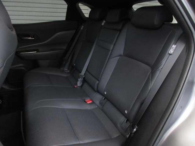 クラウンスポーツ ＲＳ　ザ　リミテッド－マットメタル　Ｅ－Ｆｏｕｒ　４ＷＤ　限定車　ワンオフ鍛造２２インチアルミホイール　マットメタル（12枚目）