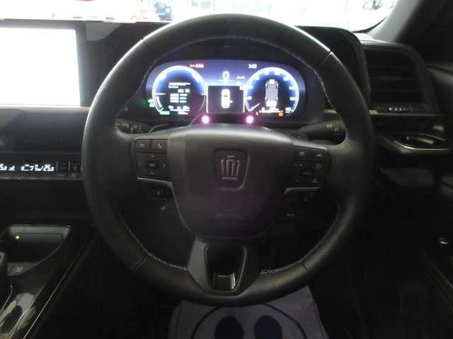 クラウンスポーツ ＲＳ　ザ　リミテッド－マットメタル　Ｅ－Ｆｏｕｒ　４ＷＤ　限定車　ワンオフ鍛造２２インチアルミホイール　マットメタル（16枚目）