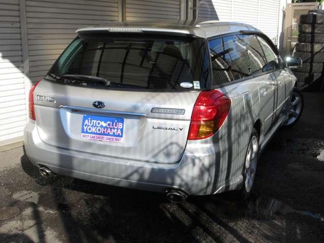 経験豊富なスタッフが、お客様のトータルカーアドバイザーとして親身に相談、対応をさせて頂きます。徹底したアフターフォローを大切に考え、末長いお付き合いができるように努めてまいります。