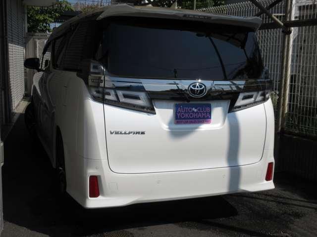 ヴェルファイア ２．５Ｚ　Ｇエディション　４ＷＤ　黒革エアーシート　１０型ナビＴＶ付き　１２．８型フリップダウンモニター　両側パワードア　ＬＥＤライト　オートライト　アルミホイール　パワーシート　コーナーセンサ　衝突被害軽減　車線逸脱警告（4枚目）