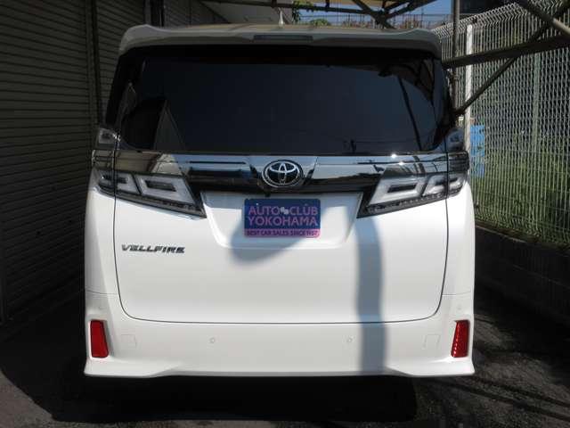 ヴェルファイア ２．５Ｚ　Ｇエディション　４ＷＤ　黒革エアーシート　１０型ナビＴＶ付き　１２．８型フリップダウンモニター　両側パワードア　ＬＥＤライト　オートライト　アルミホイール　パワーシート　コーナーセンサ　衝突被害軽減　車線逸脱警告（6枚目）