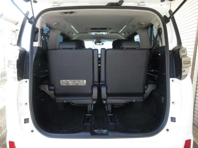 ヴェルファイア ２．５Ｚ　Ｇエディション　４ＷＤ　黒革エアーシート　１０型ナビＴＶ付き　１２．８型フリップダウンモニター　両側パワードア　ＬＥＤライト　オートライト　アルミホイール　パワーシート　コーナーセンサ　衝突被害軽減　車線逸脱警告（27枚目）