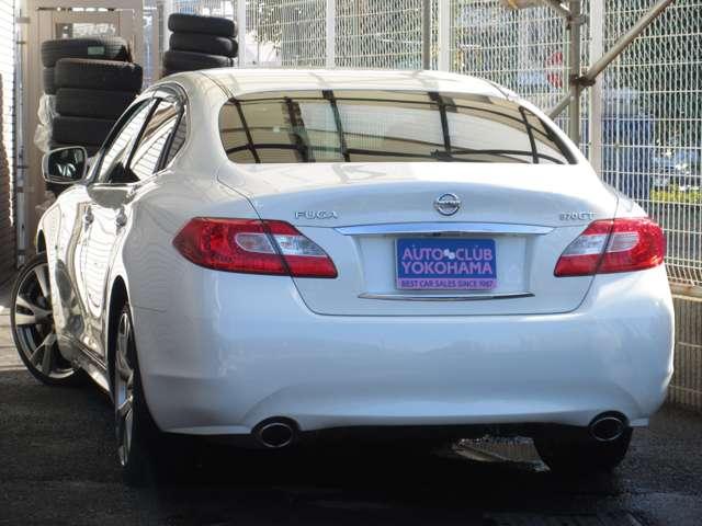 フーガ 370GT タイプS 黒革 専用バンパー&20アルミホイール&スポーツサスペンション 地デジTV 本革 ミュージックプレイヤー接続可 記録簿 盗難防止装置 クルーズコントロール パワーウィンドウ エアバッグ(5枚目)