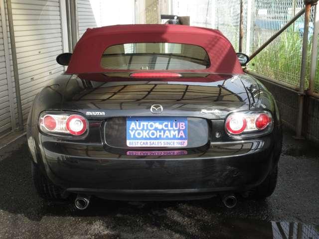 ロードスター ＲＳ　６速ＭＴ　ＨＩＤ　ワイン幌　ダブルエアバッグ　パワーステアリング　パワーウインドウ　エアコン　キーレス　アルミホイール（12枚目）