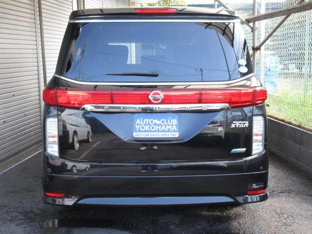 エルグランド ３５０ハイウェイスター　両側パワースライドドア　純正ナビＴＶ＆フリップダウンモニター　禁煙車　パワーウィンドウ　オートエアコン　キーレスエントリー　記録簿　３列シート　ＨＤＤナビ　バックモニター　両側自動スライドドア（6枚目）