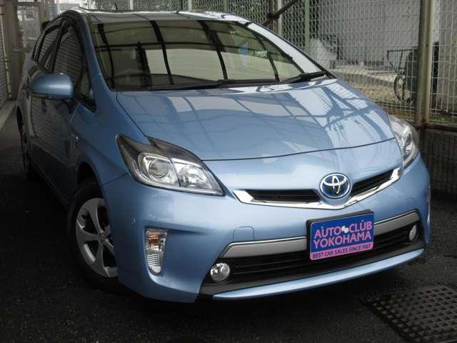 プリウスＰＨＶ Ｓ　メーカーオプションナビフルセグ　前後ドラレコ　シートヒーター　オートエアコン　バックカメラ　ＥＴＣ　盗難防止装置　カーテンエアバッグ　ＤＶＤ再生可能　記録簿有　スマートキー　アルミホイール　エアバッグ（3枚目）