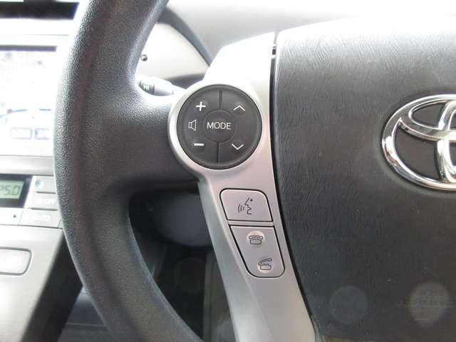 プリウスＰＨＶ Ｓ　メーカーオプションナビフルセグ　前後ドラレコ　シートヒーター　オートエアコン　バックカメラ　ＥＴＣ　盗難防止装置　カーテンエアバッグ　ＤＶＤ再生可能　記録簿有　スマートキー　アルミホイール　エアバッグ（20枚目）