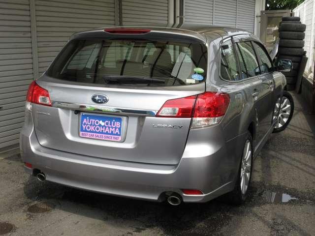 経験豊富なスタッフが、お客様のトータルカーアドバイザーとして親身に相談、対応をさせて頂きます。徹底したアフターフォローを大切に考え、末長いお付き合いができるように努めてまいります。