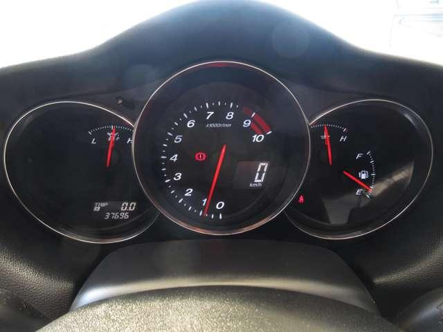 お車にてご来店の方は第三京浜都筑ＩＣ港北ニュータウン方面出口正面になります。電車でご来店の方は、市営（横浜市）地下鉄仲町台駅よりお電話頂ければ、お迎えに参ります。