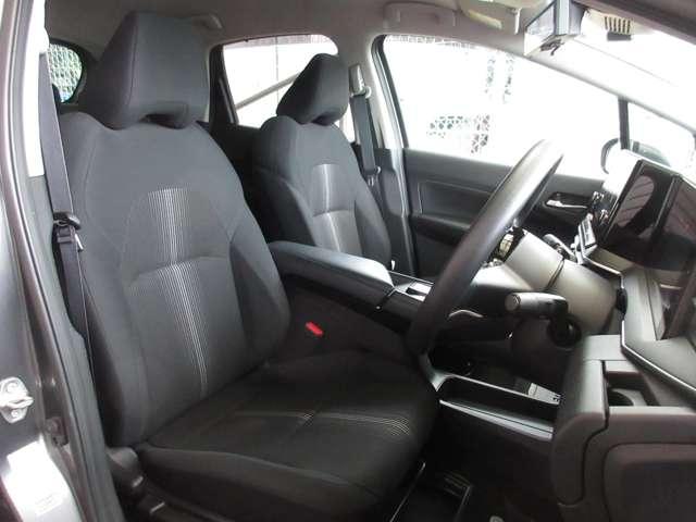 ノート Ｘ　プロパイロット　メーカーオプションナビＴＶ＆アラウンドビューモニター　地デジフルセグ　リアカメラ　衝突被害軽減ブレ－キ　前後センサー　全方位カメラ　横滑防止装置　ＥＴＣ付　インテリジェントキー（7枚目）